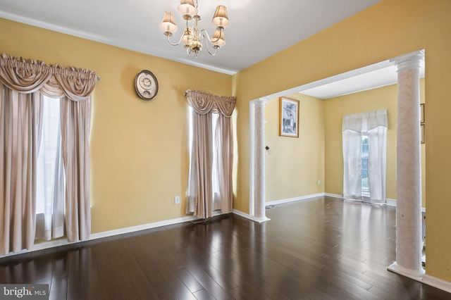 929 N YORK DR, Downingtown, PA 19335
