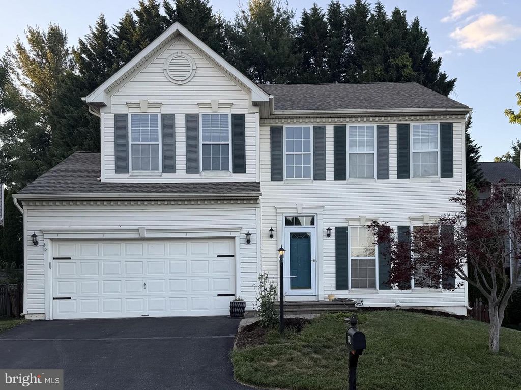 929 N YORK DR, Downingtown, PA 19335