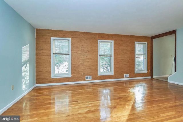 11312 MYRTLE LN, Reston, VA 20191