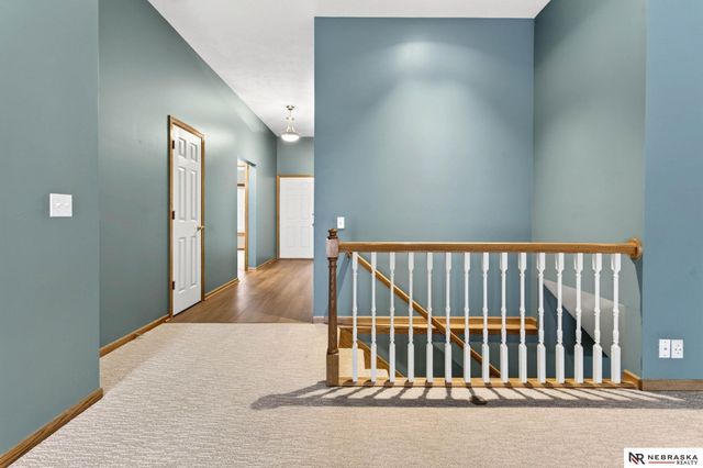 6608 S 165 th Avenue, Omaha, NE 68135