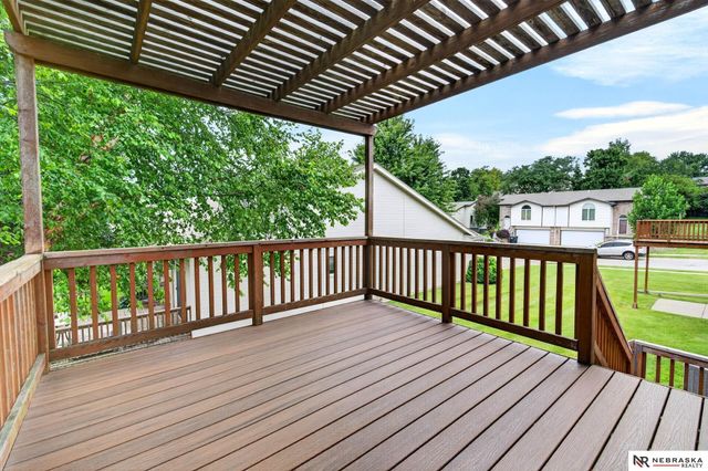 6608 S 165 th Avenue, Omaha, NE 68135
