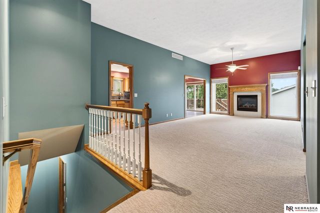 6608 S 165 th Avenue, Omaha, NE 68135