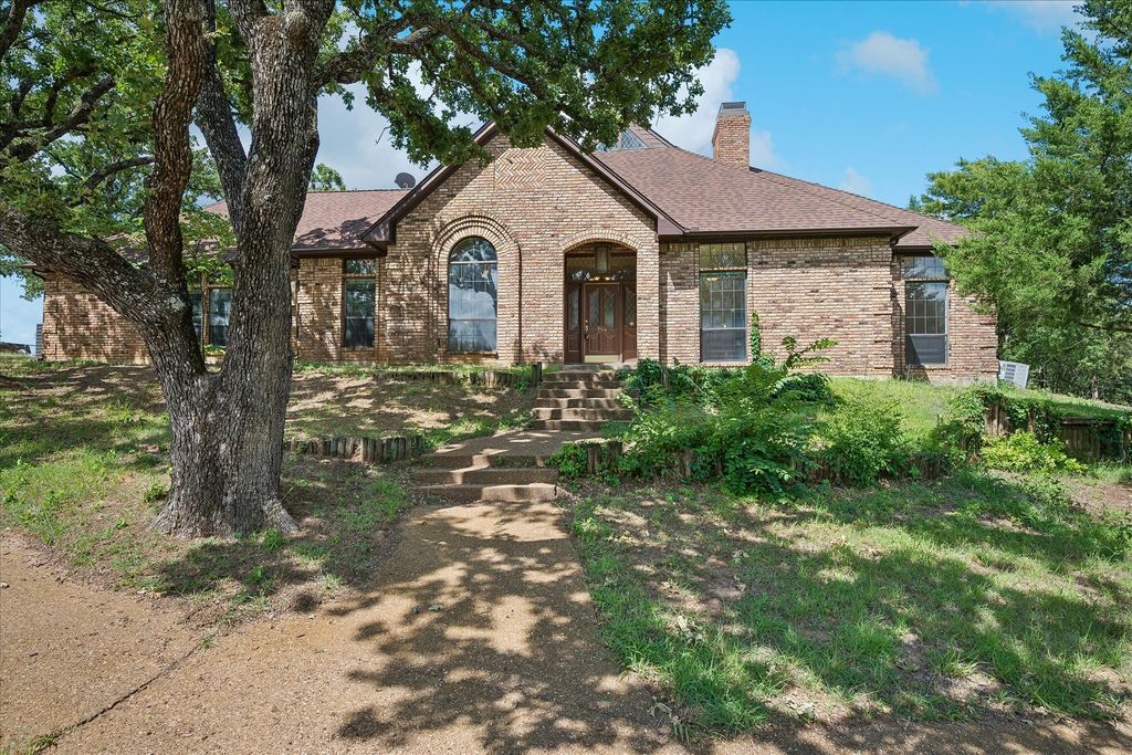 704 McMakin Road, Bartonville, TX 76226