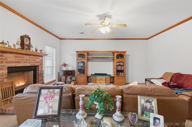 2045 Aspen, Tahlequah, OK 74464