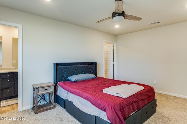 2200 Magazine Street, Ocean Springs, MS 39564