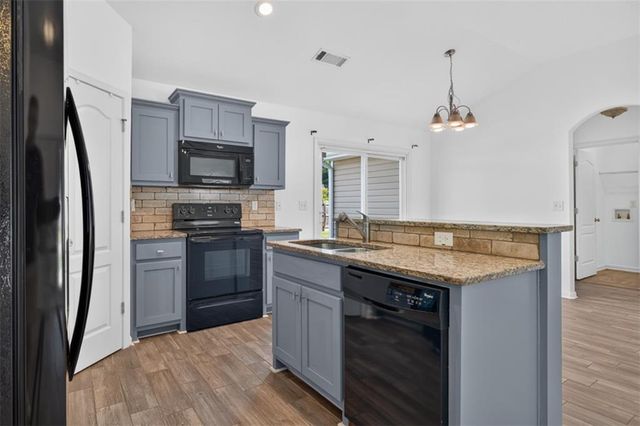 2115 Crown Park Drive, Winder, GA 30680