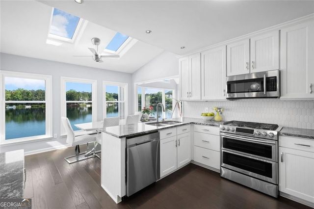 6430 Spinnaker Lane, Alpharetta, GA 30005