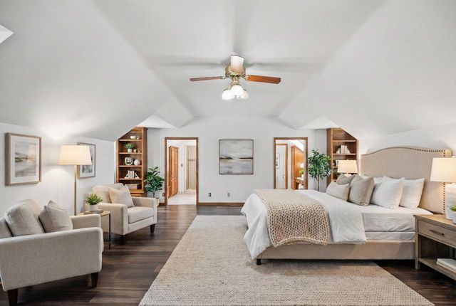 2003 S Valley Spring DRIVE, New Berlin, WI 53151