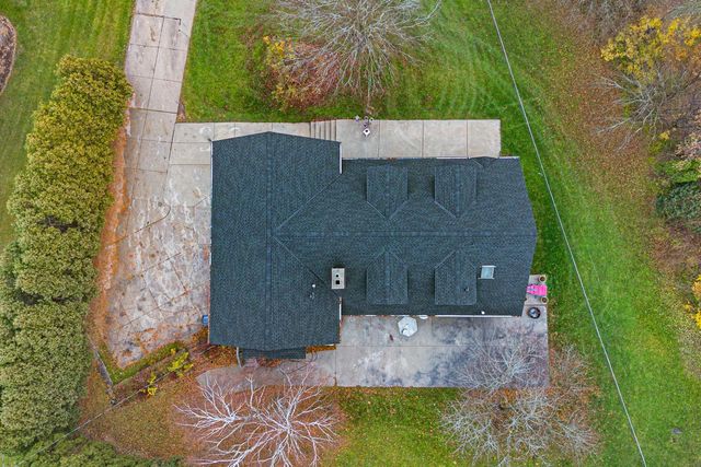 2003 S Valley Spring DRIVE, New Berlin, WI 53151