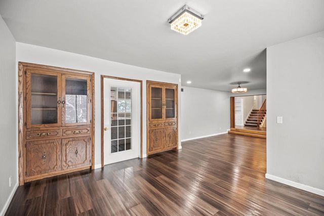 2003 S Valley Spring DRIVE, New Berlin, WI 53151