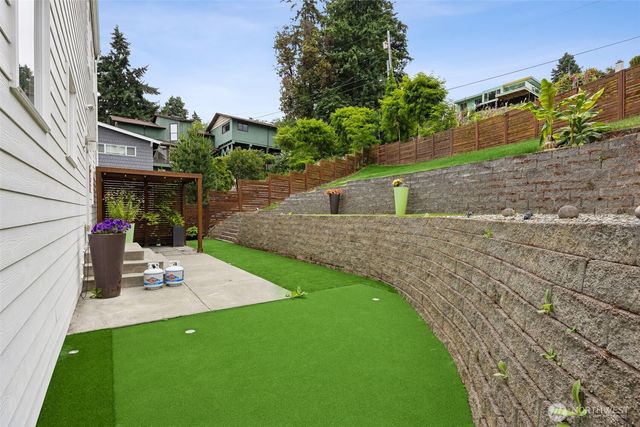 6720 Soundview Drive NE, Tacoma, WA 98422