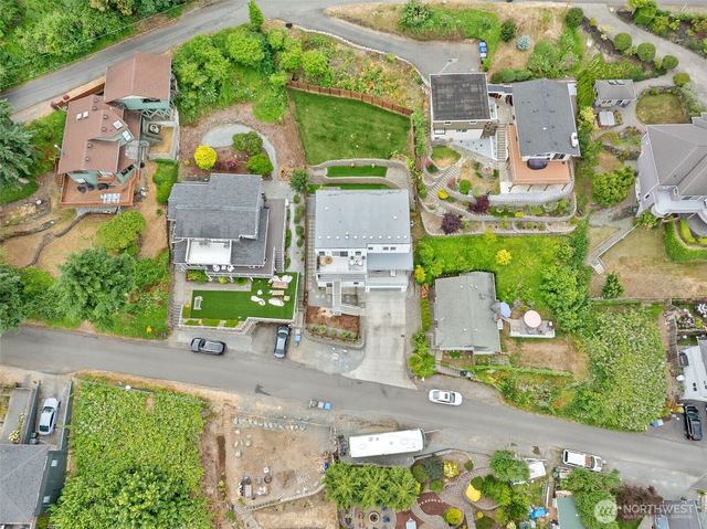 6720 Soundview Drive NE, Tacoma, WA 98422
