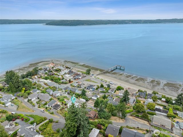 6720 Soundview Drive NE, Tacoma, WA 98422