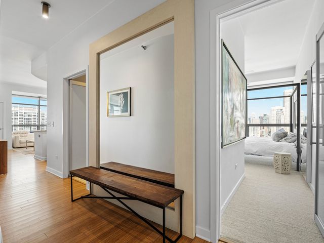 303 W OHIO Street 2202, Chicago, IL 60654