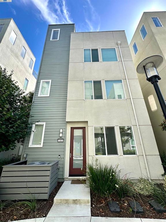 1465 Latitudes Way, Richmond, CA 94804