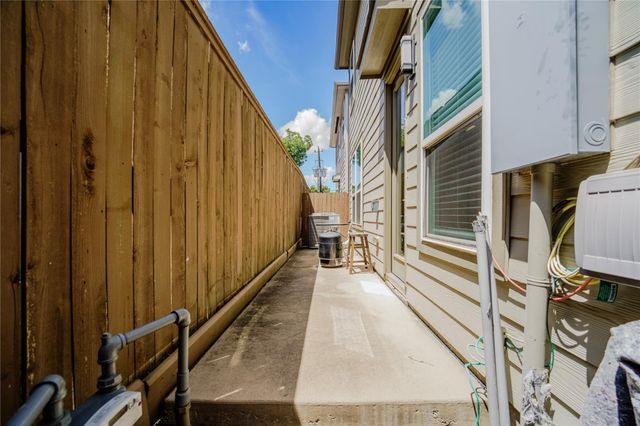 8609 Cedar Brook Point Drive, Houston, TX 77080
