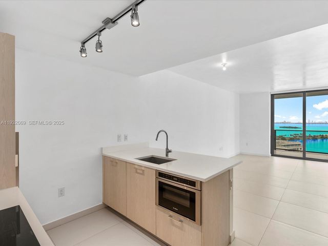 501 NE 31st St 1703, Miami, FL 33137