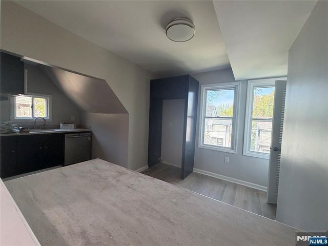 37 Mapes Avenue 3, Newark, NJ 07112