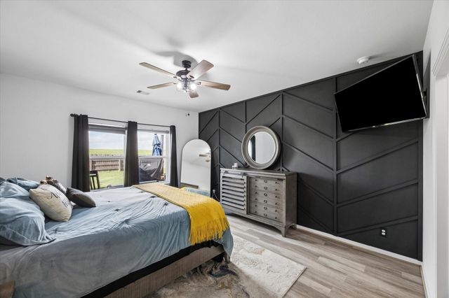 2036 Twin Lakes Boulevard, West Columbia, TX 77486