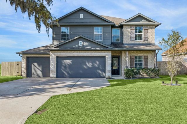 2036 Twin Lakes Boulevard, West Columbia, TX 77486