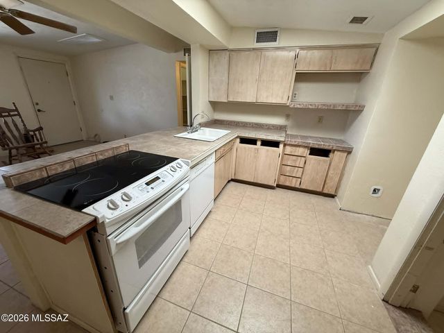 5034 E 24th Street, Tucson, AZ 85711