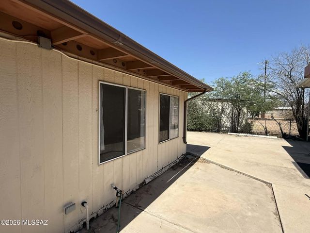 5034 E 24th Street, Tucson, AZ 85711