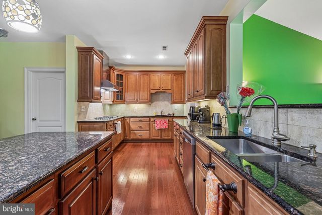 514 CHARIOT CT, Wilmington, DE 19808
