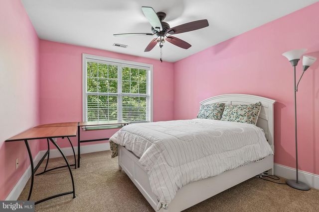 514 CHARIOT CT, Wilmington, DE 19808