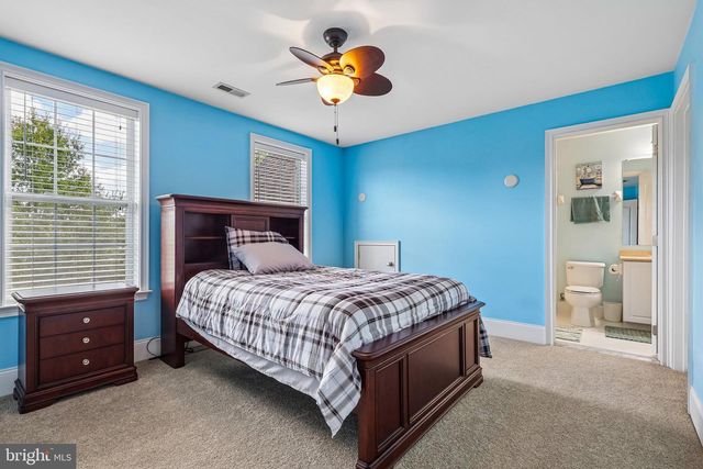 514 CHARIOT CT, Wilmington, DE 19808