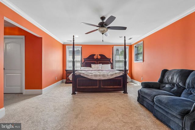 514 CHARIOT CT, Wilmington, DE 19808