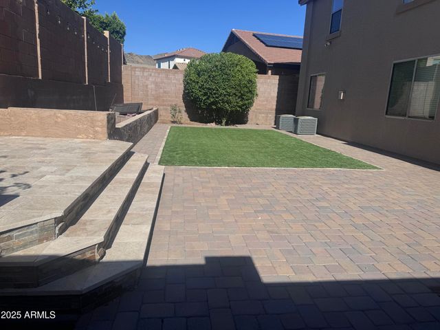 2234 W PEAK VIEW Road, Phoenix, AZ 85085