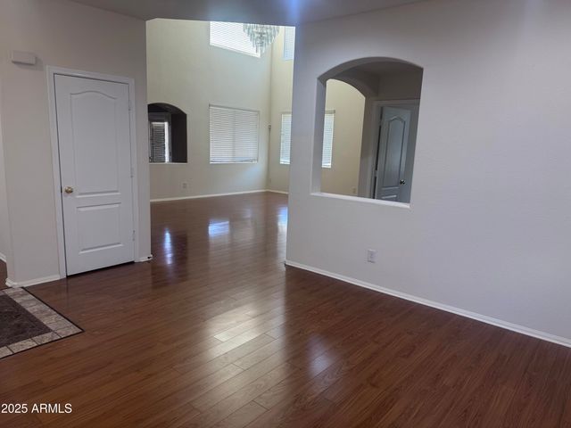 2234 W PEAK VIEW Road, Phoenix, AZ 85085
