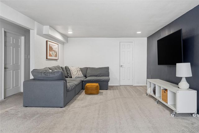 1556 S Xenon Court, Lakewood, CO 80228