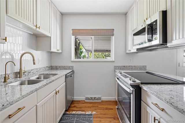1556 S Xenon Court, Lakewood, CO 80228