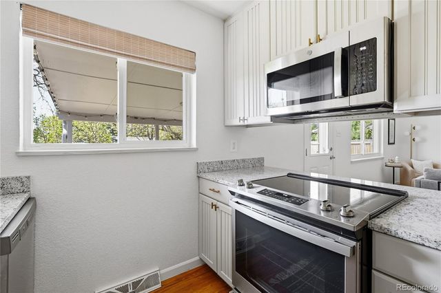 1556 S Xenon Court, Lakewood, CO 80228