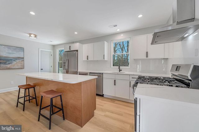 23 CAROLINA AVE, Cherry Hill, NJ 08003