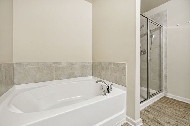 4014 Cannonsgate Ln, Murfreesboro, TN 37128