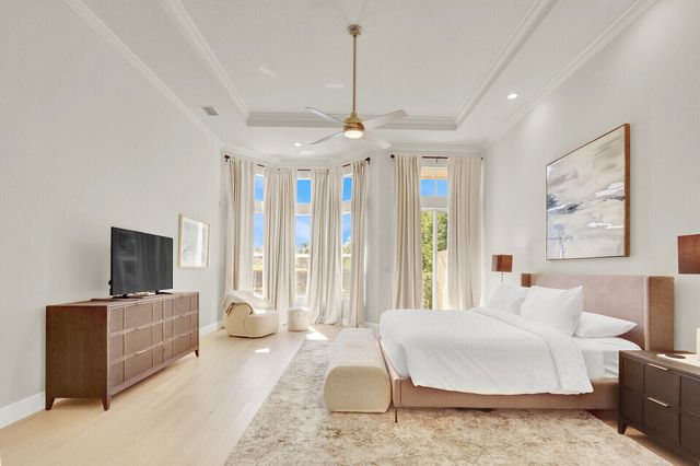 528 Les Jardin Drive, Palm Beach Gardens, FL 33410