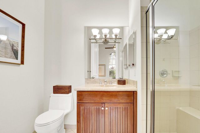 528 Les Jardin Drive, Palm Beach Gardens, FL 33410