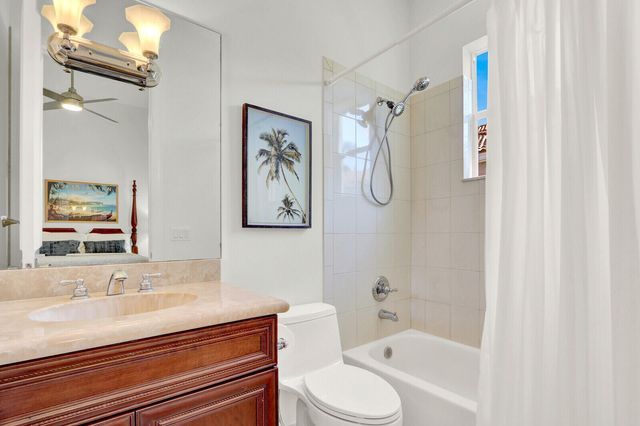 528 Les Jardin Drive, Palm Beach Gardens, FL 33410