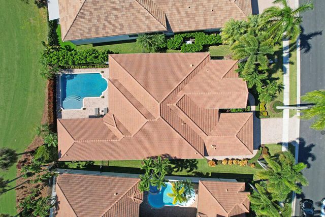 528 Les Jardin Drive, Palm Beach Gardens, FL 33410