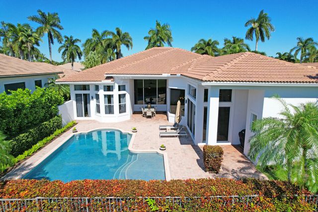 528 Les Jardin Drive, Palm Beach Gardens, FL 33410