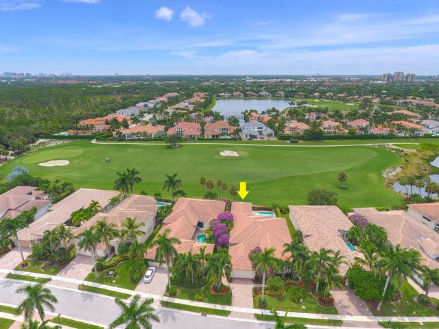 528 Les Jardin Drive, Palm Beach Gardens, FL 33410