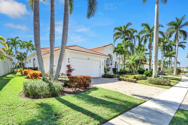 528 Les Jardin Drive, Palm Beach Gardens, FL 33410