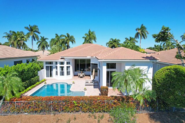 528 Les Jardin Drive, Palm Beach Gardens, FL 33410