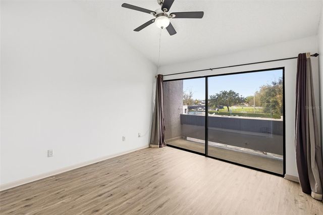 13629 TWIN LAKES LANE, Tampa, FL 33618