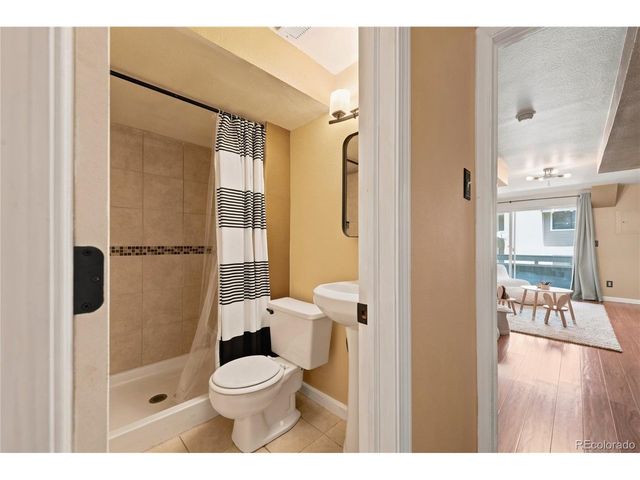 8745 W Cornell Ave 11, Denver, CO 80227