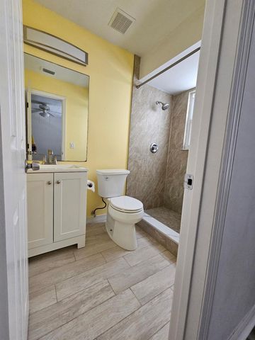 8236 97th Avenue, Vero Beach, FL 32967