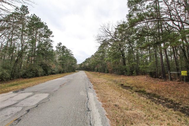 0001 W Rosewood Parkway, Point Blank, TX 77364
