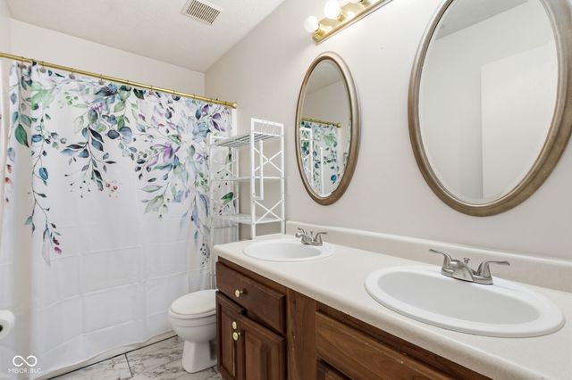 19505 Amber Way, Noblesville, IN 46060